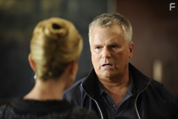 Richard Dean Anderson in Посредник Кейт (2011)