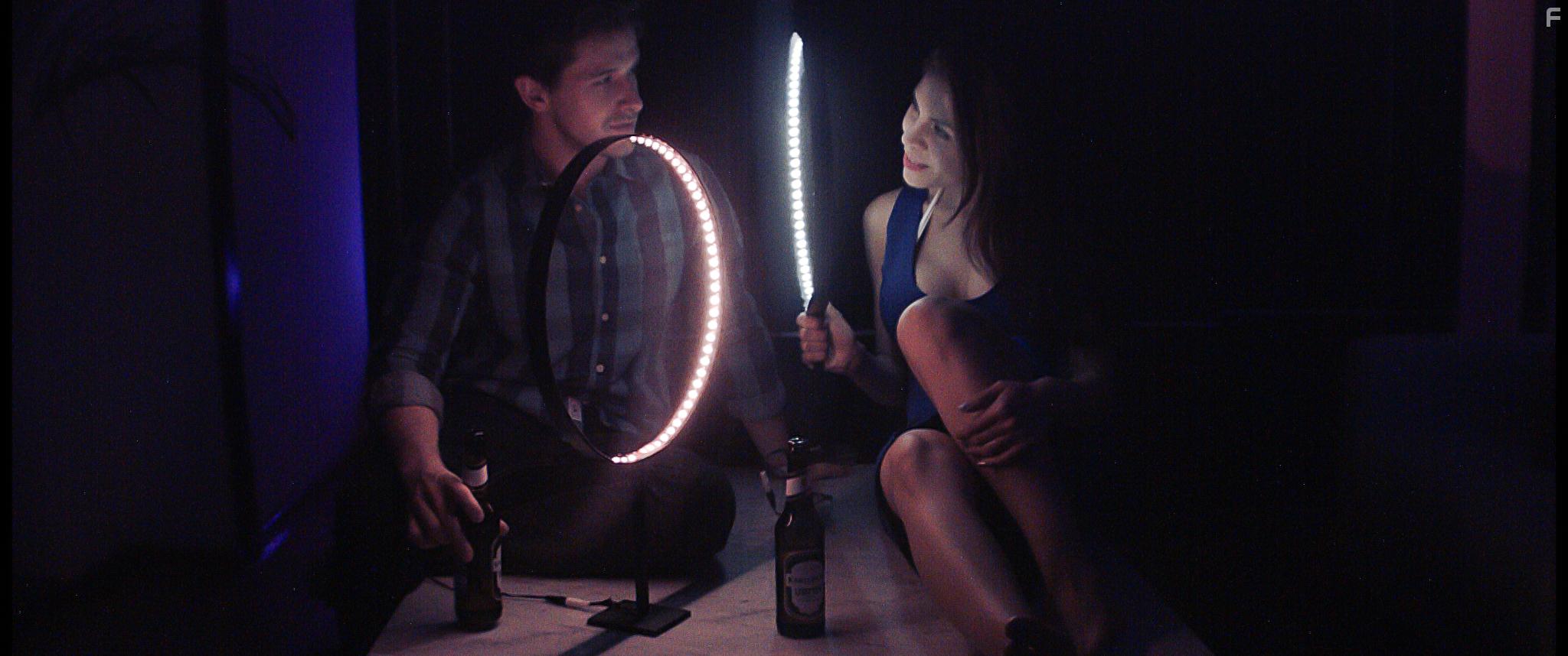 Sergio Rogalto and Anet Baca Tern in Amor Mutante (2019)