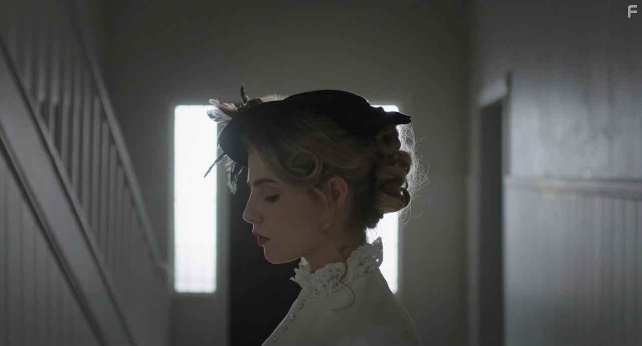 Lucy Boynton in I Am the Pretty Thing That Lives in the House (2016)