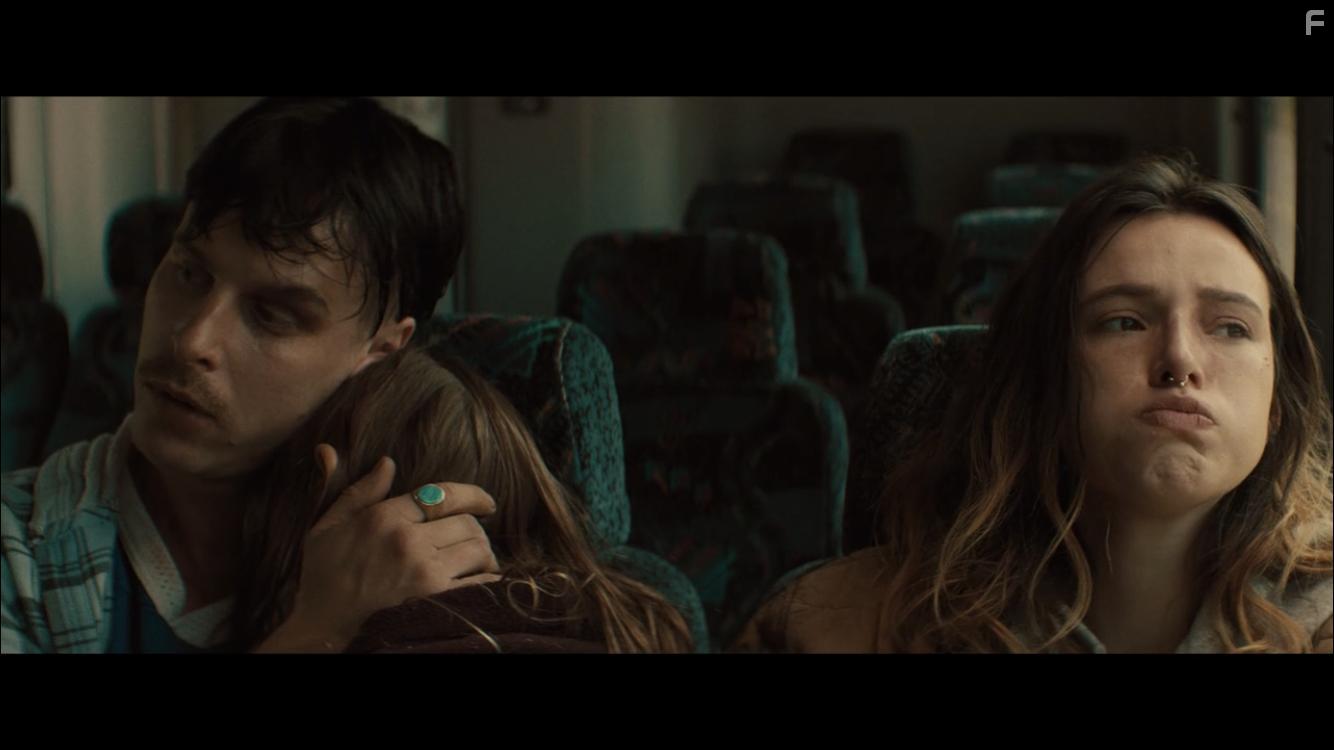 Michael Lipka and Bella Thorne in GIRL