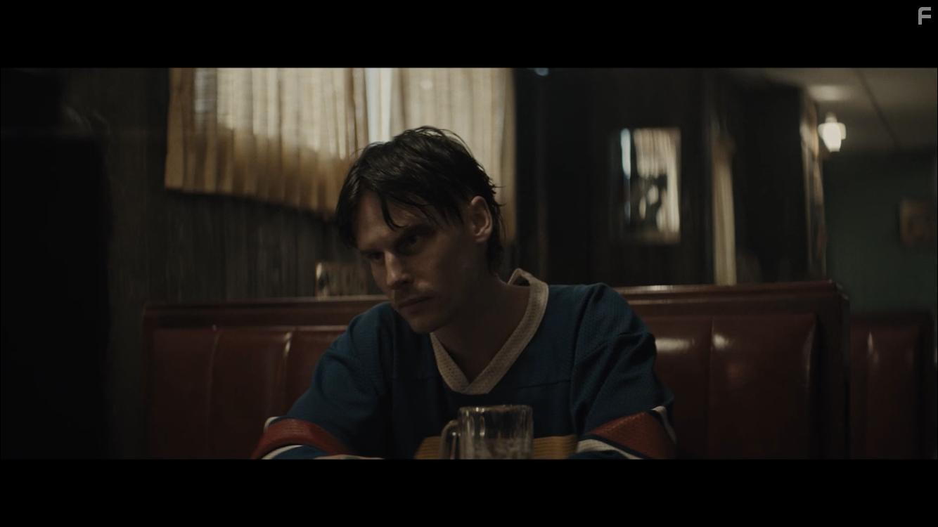 Michael Lipka in GIRL