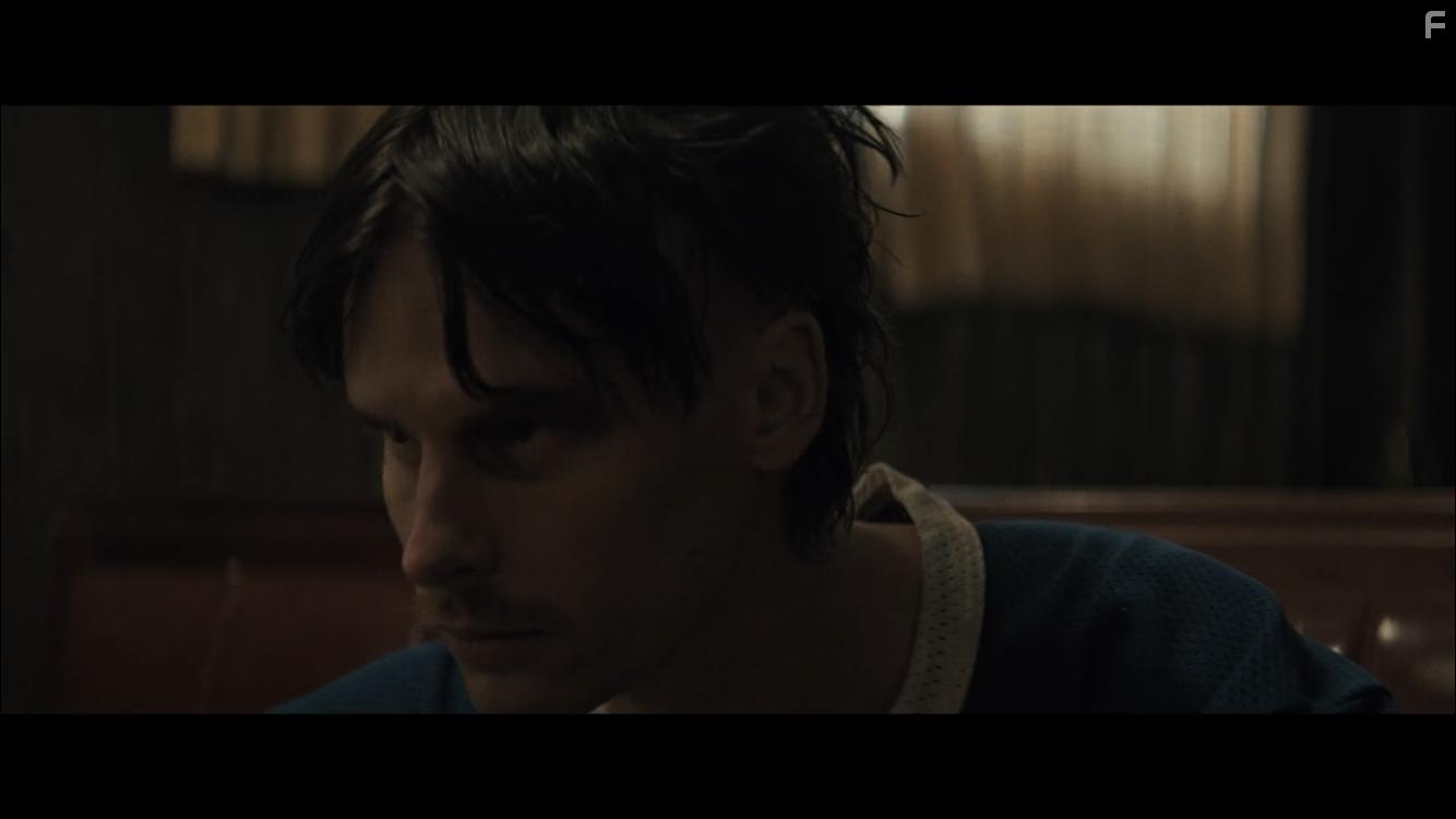 Michael Lipka in GIRL