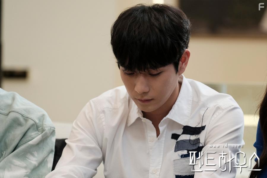 Young-Dae Kim in Penteuhauseu (2020)