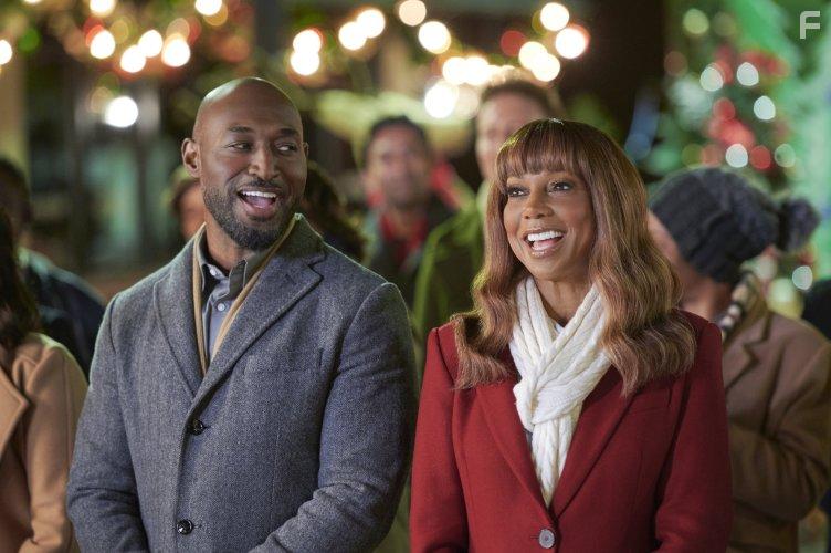 Holly Robinson Peete and Adrian Holmes in The Christmas Doctor (2020)