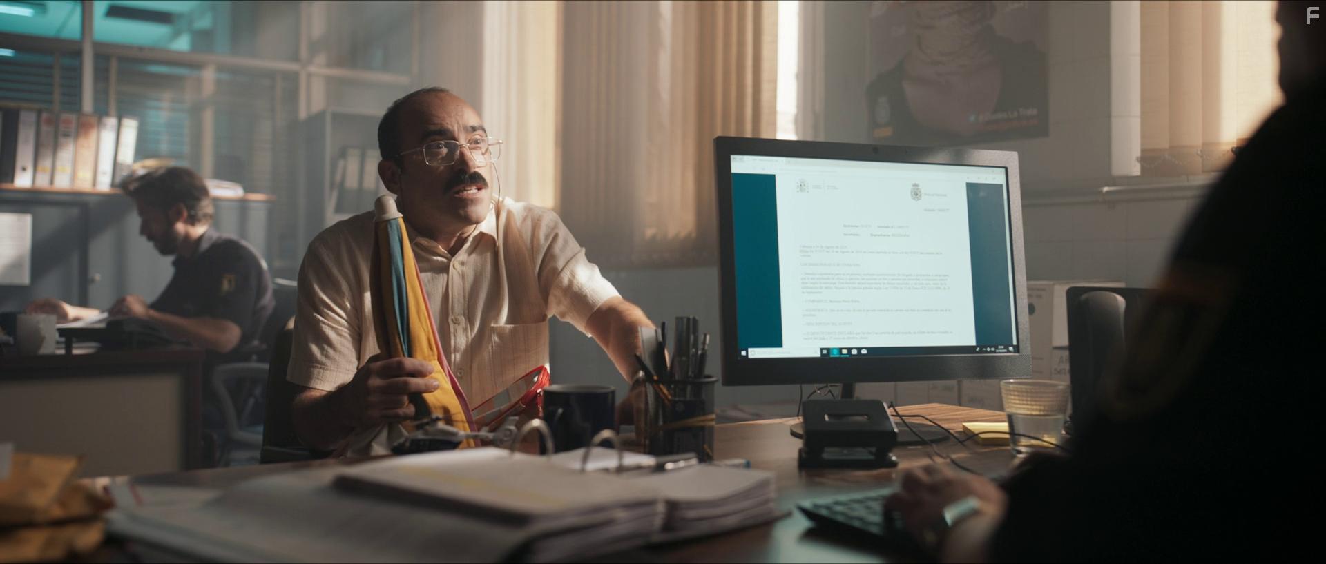 Chani Martn in Historias lamentables (2020)