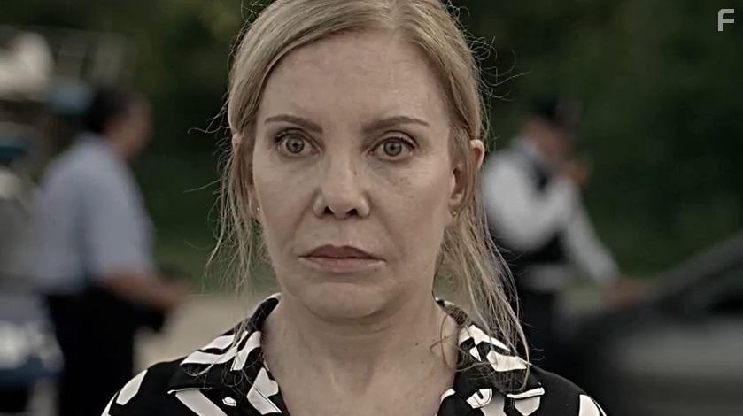 Los Internacionales: Captulo 8 (2020)