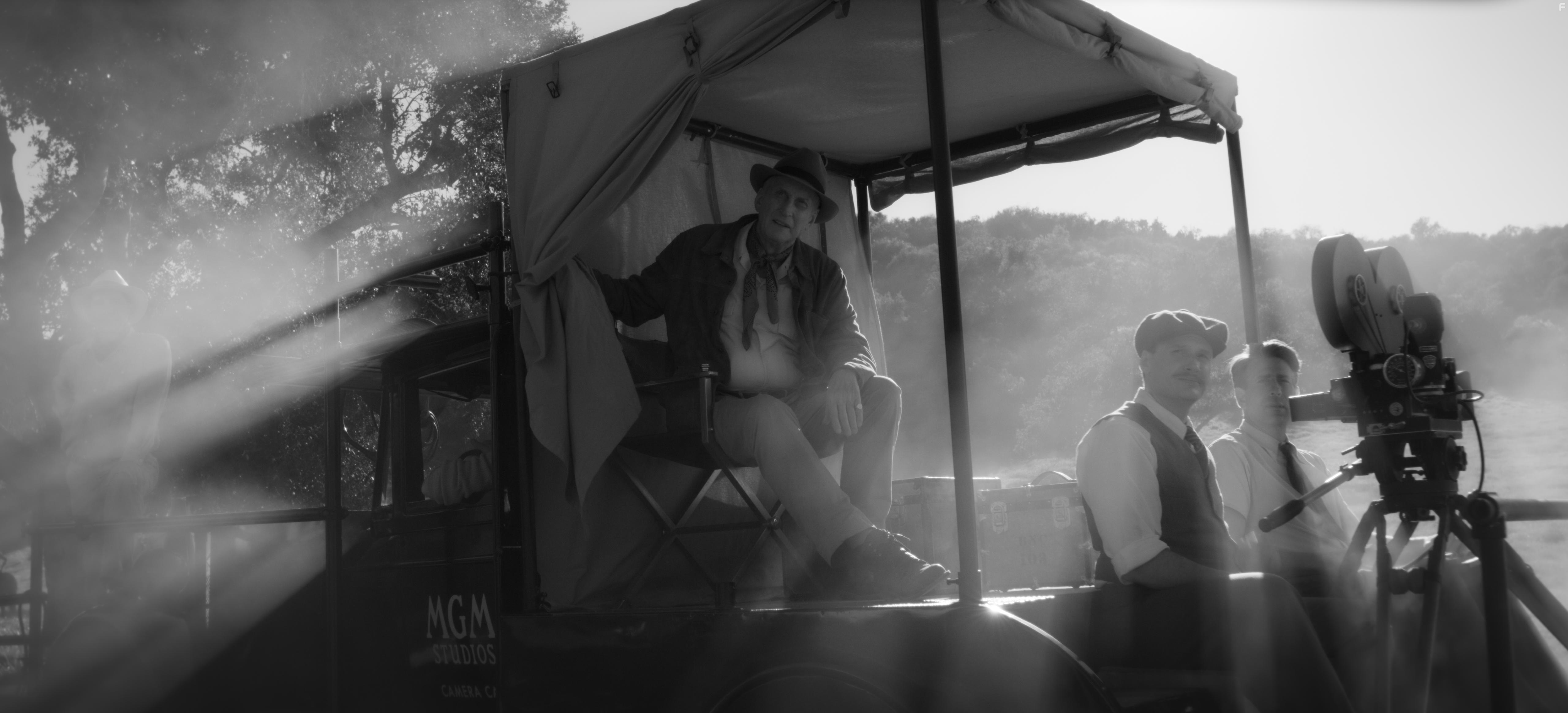 Charles Dance in Mank (2020)