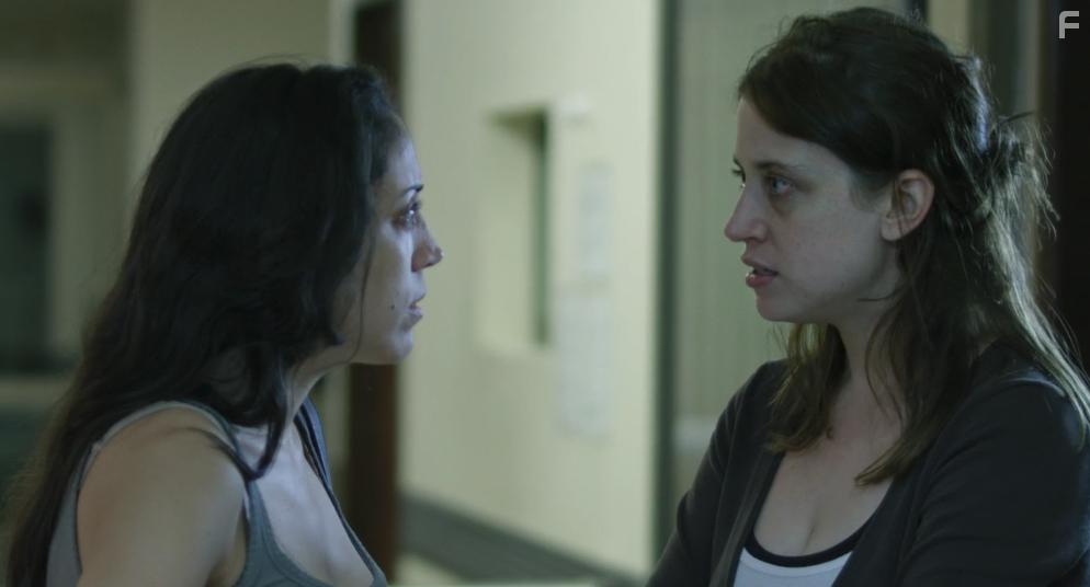Yunuen Pardo and Tato Alexander in Las Reglas de la Ruina (2018)