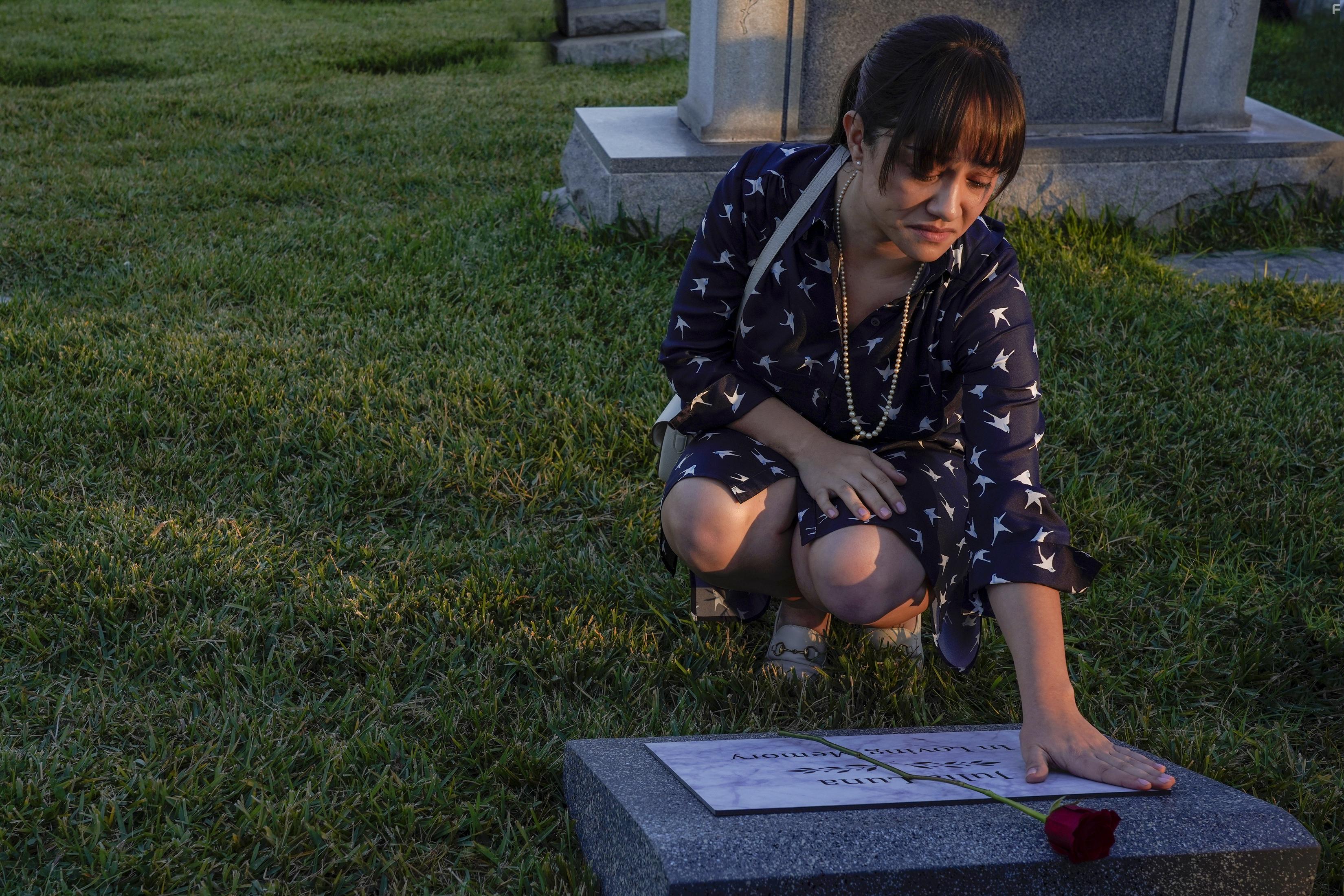 Tara Arroyave in Elyse (2020)