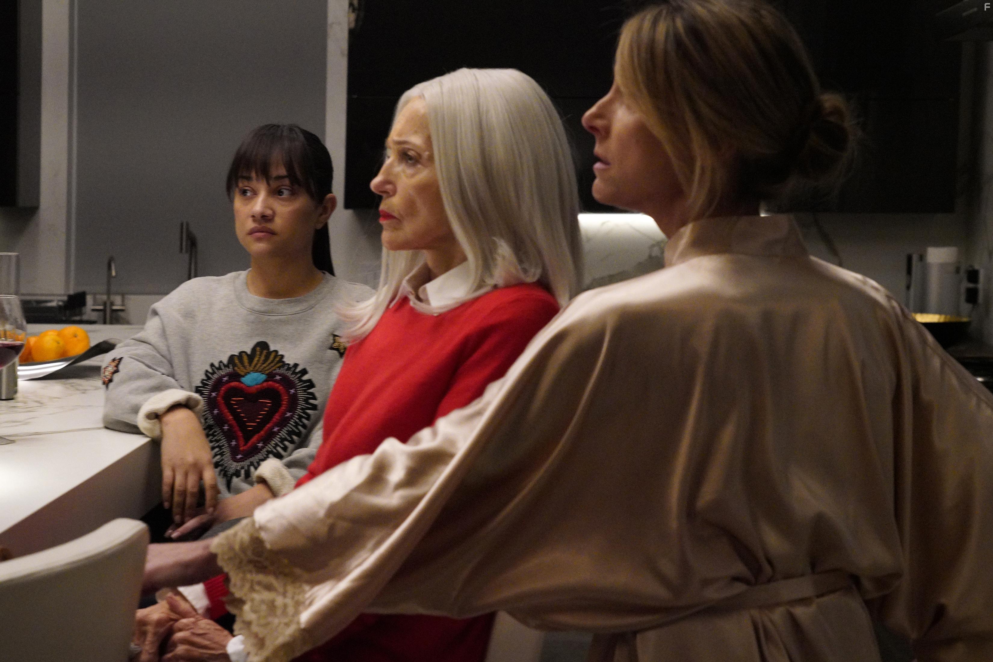 Frances Willard, Lisa Pepper, and Tara Arroyave in Elyse (2020)