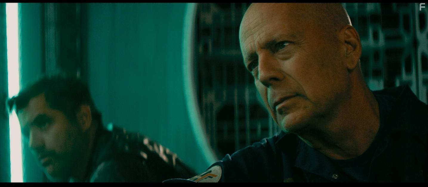 Bruce Willis and Corey Large in Anti-Life (2020)