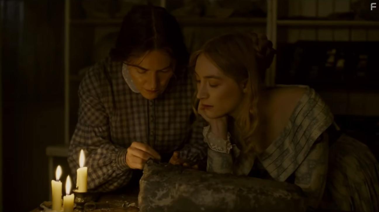 Kate Winslet and Saoirse Ronan in Ammonite (2020)