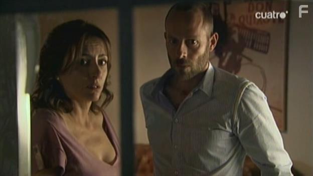 Hay alguien ah (2009)