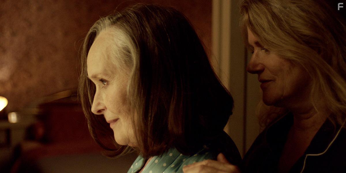 Martine Chevallier and Barbara Sukowa in Deux (2019)