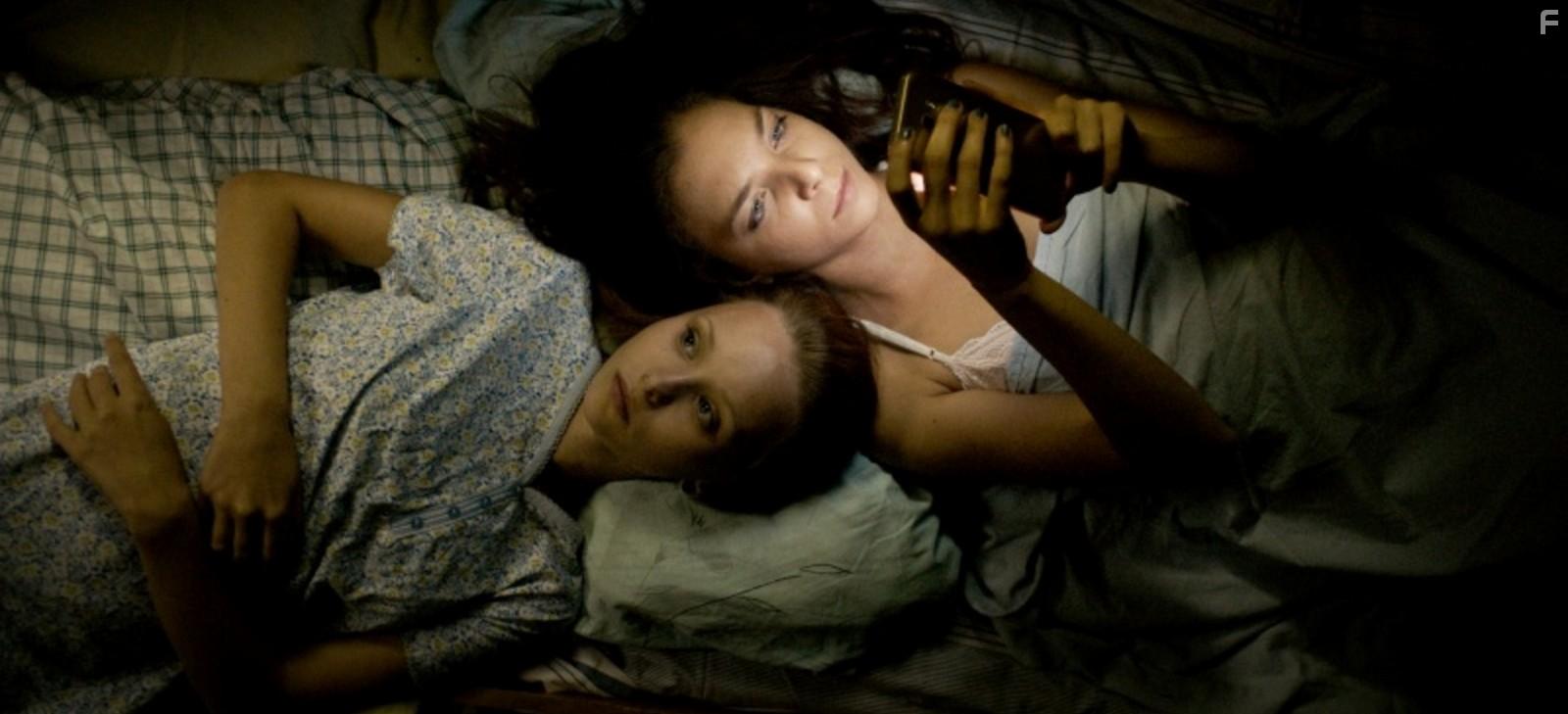 Monika Naydenova and Elena Zamyarkova in Sestra (2019)