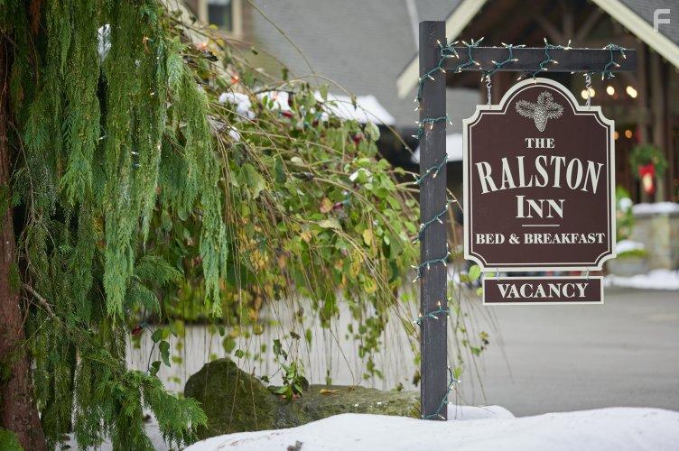 Five Star Christmas (2020)