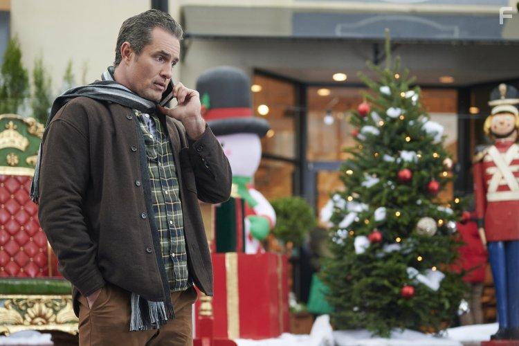 Victor Webster in Five Star Christmas (2020)
