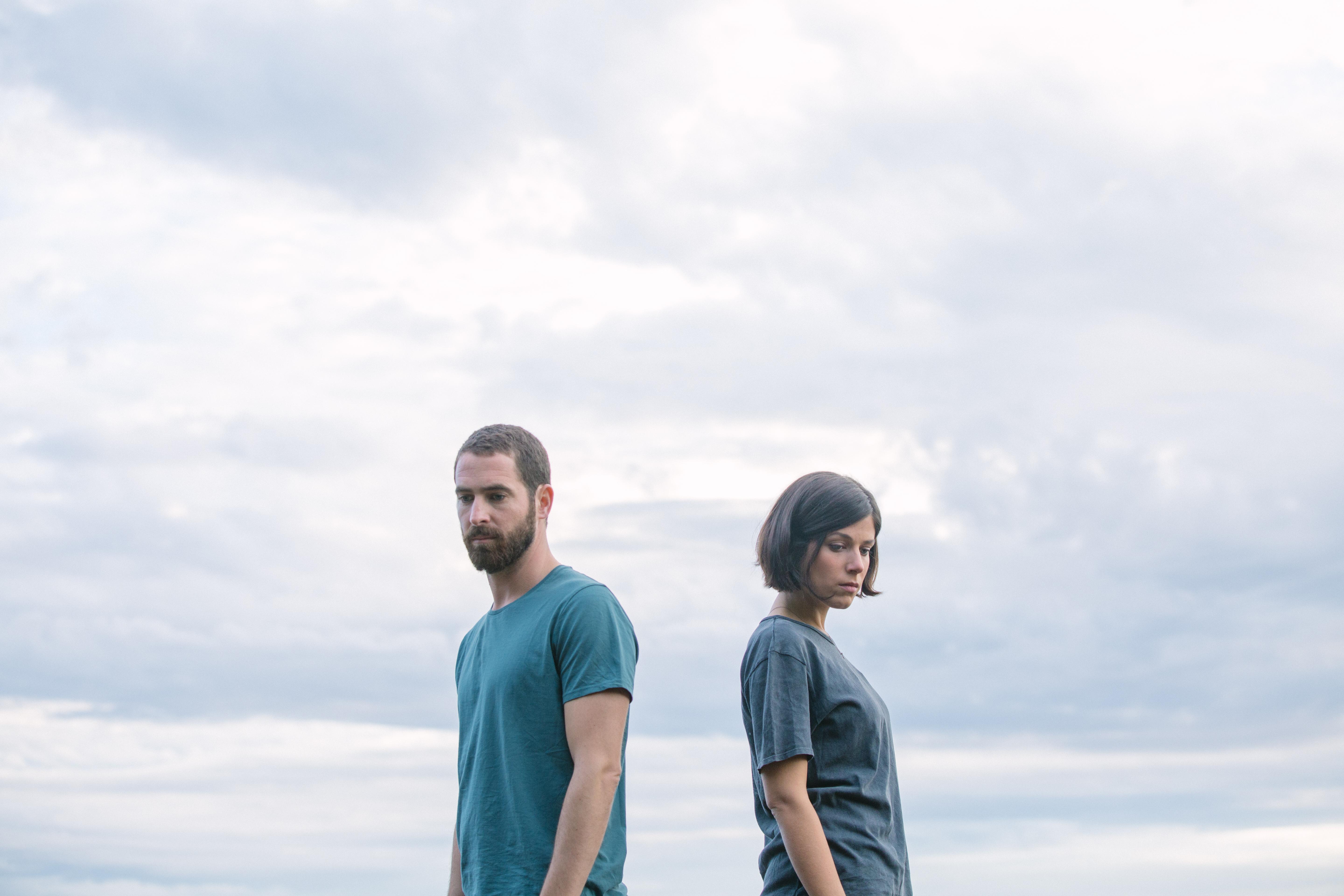 Adam Quintero and Iria del Ro in El increble finde menguante (2019)