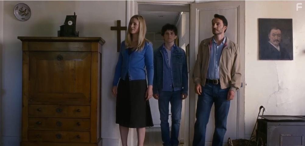 Fabrizio Rongione, Natacha Rgnier, and Victor Ezenfis in Le fils de Joseph (2016)