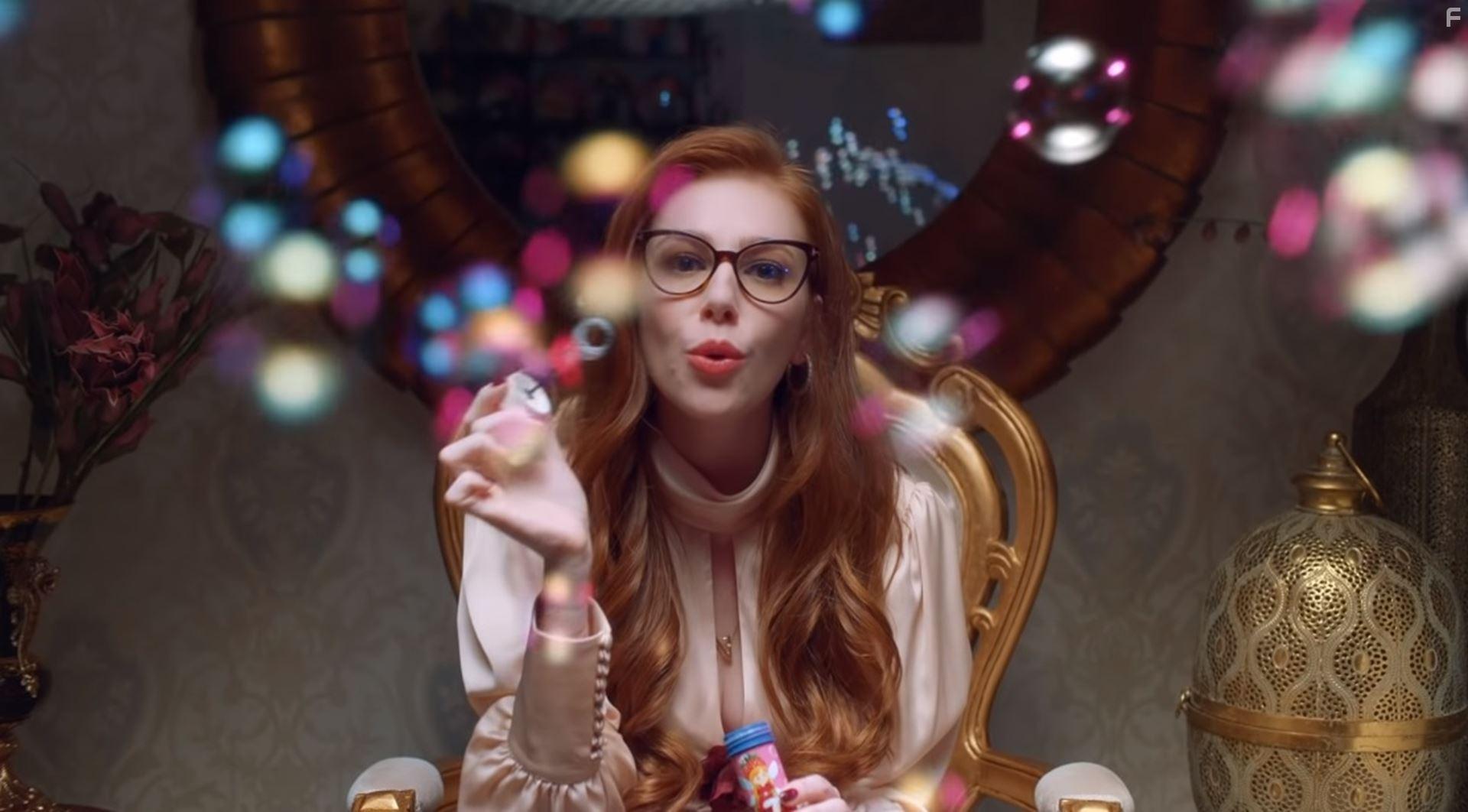 Elin Sangu in 9 Kere Leyla (2020)