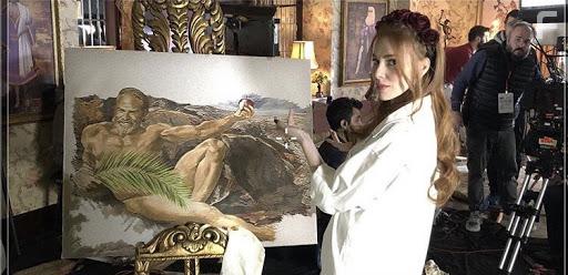 Elin Sangu in 9 Kere Leyla (2020)