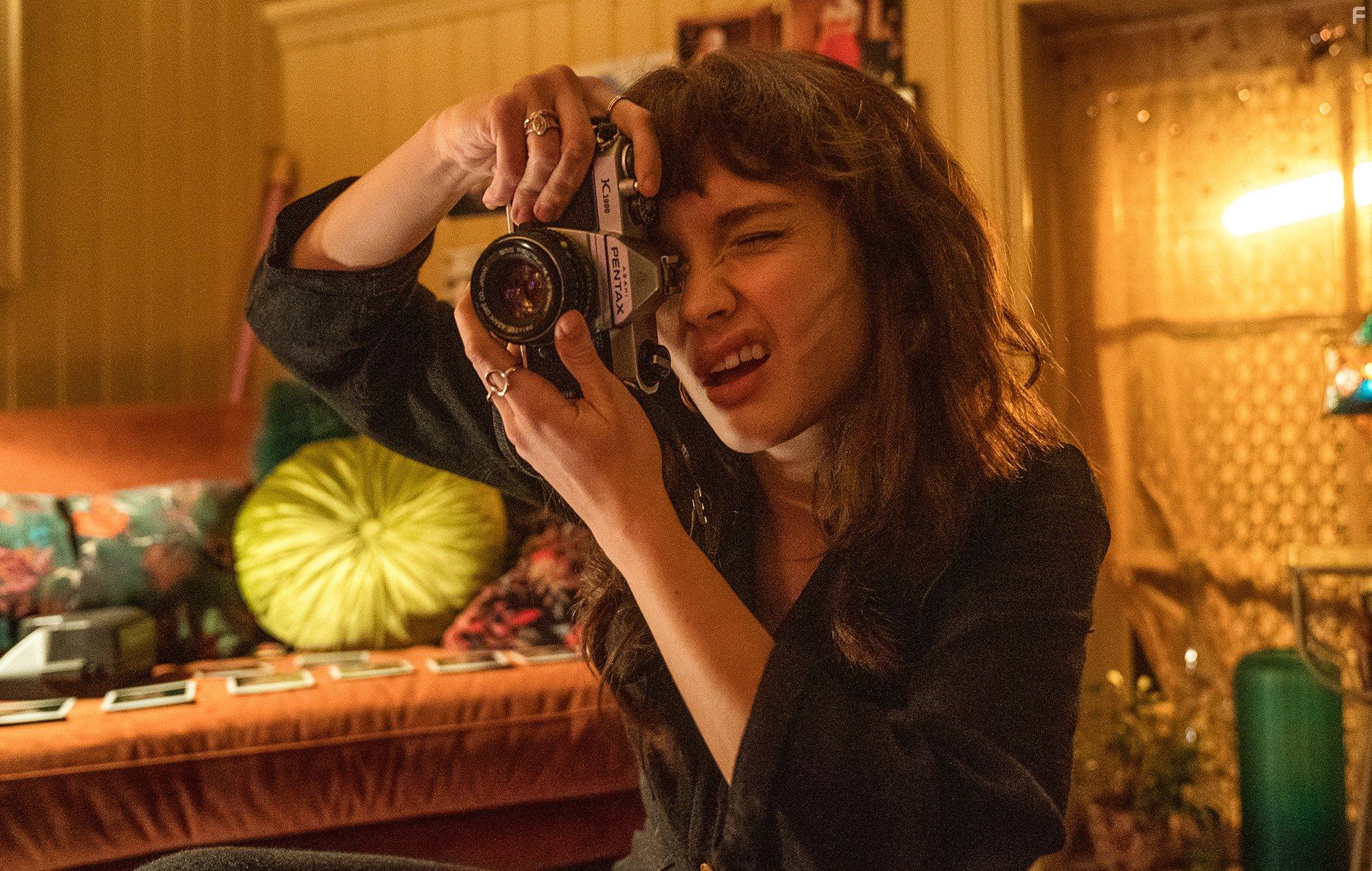 Olivia Cooke in Pixie (2020)