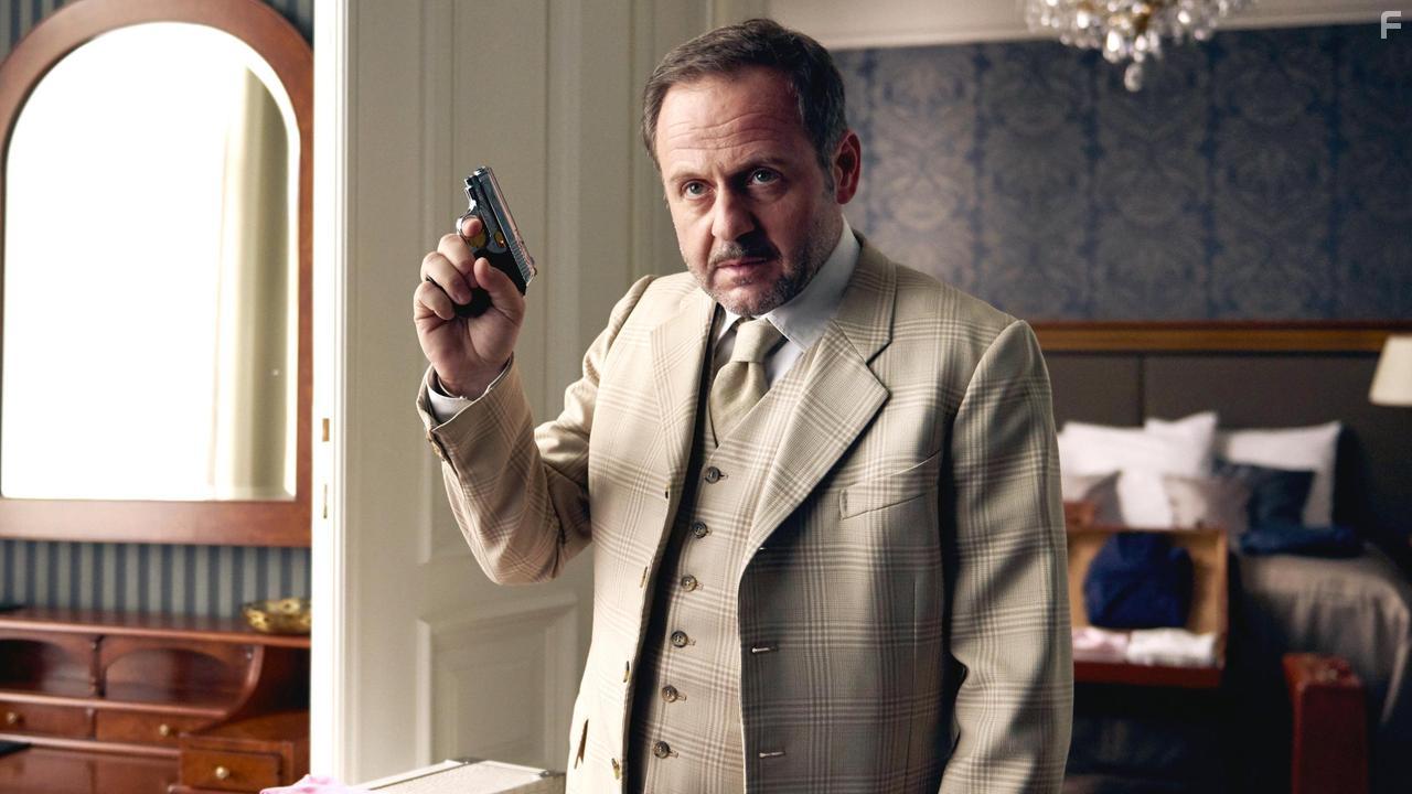 Samuel Finzi in Allmen (2016)