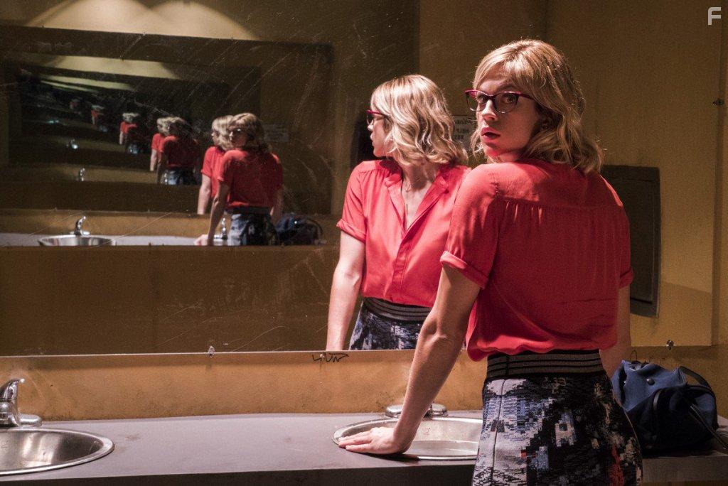 Georgia King in Parallel (2018)