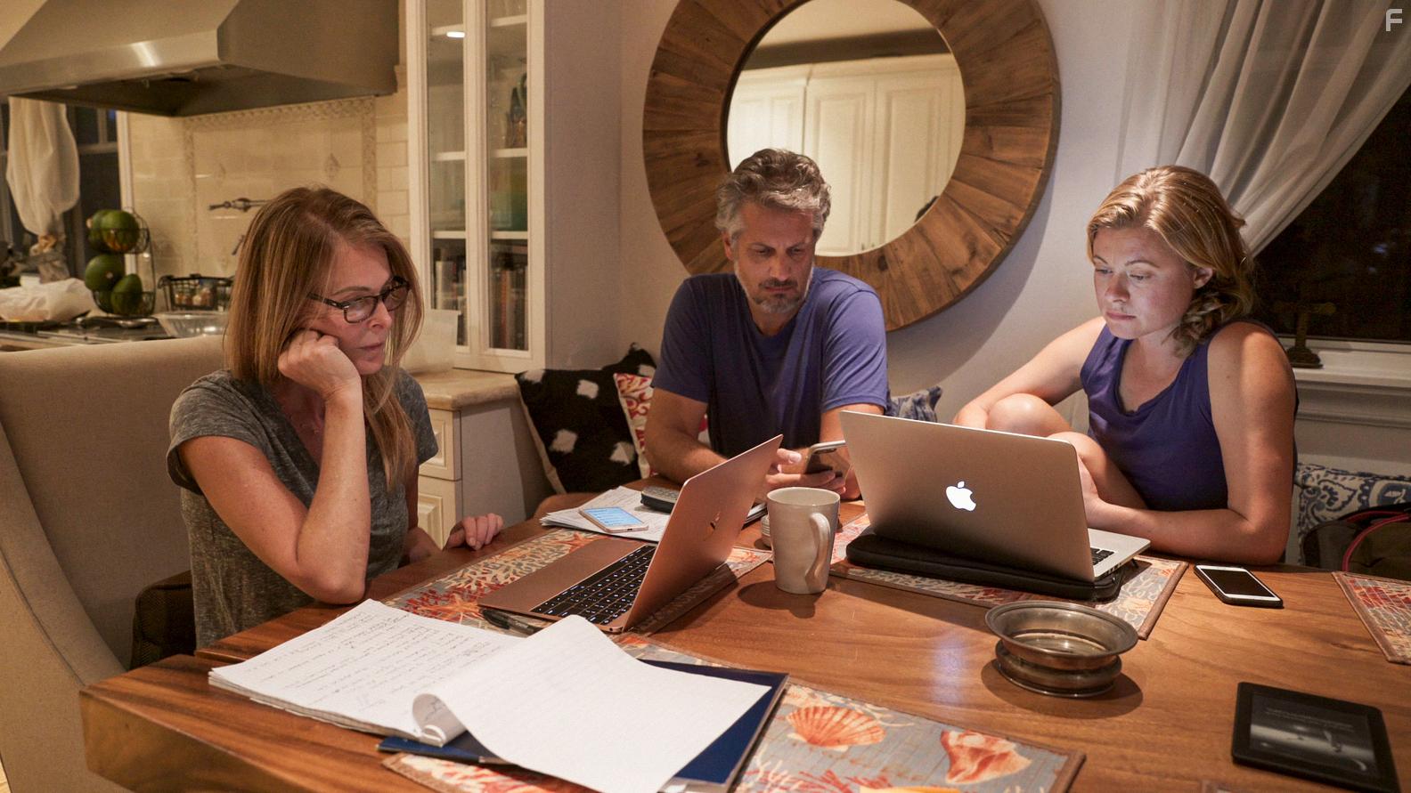 Catherine Oxenberg, Bonnie Piesse, and Mark Vicente in The Vow (2020)