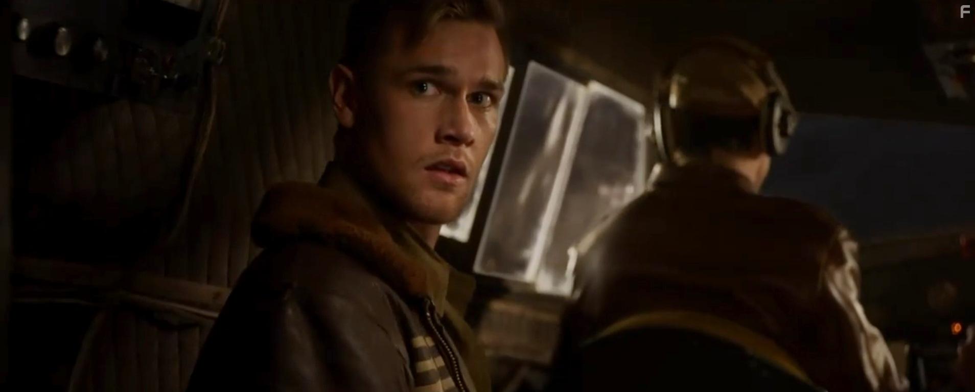 Taylor John Smith in Shadow in the Cloud (2020)