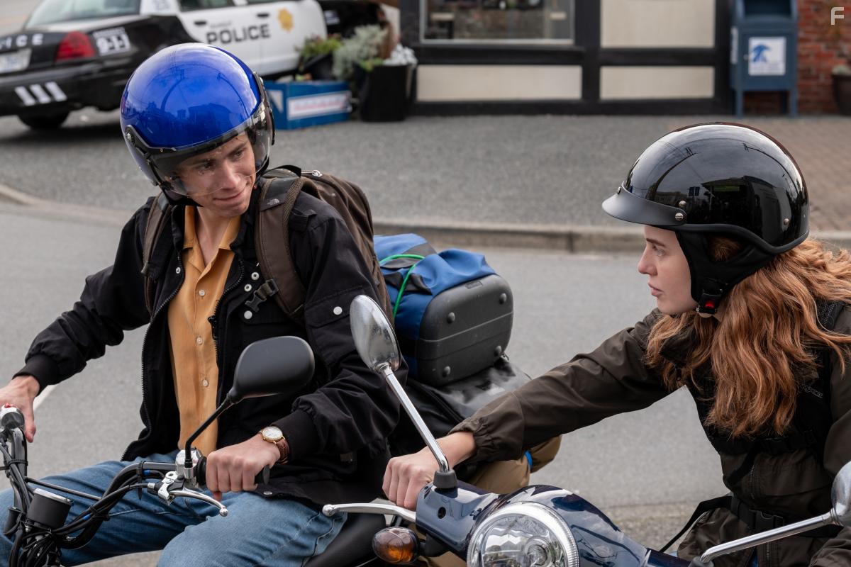 Odessa Young and Owen Teague in The Stand (2020)