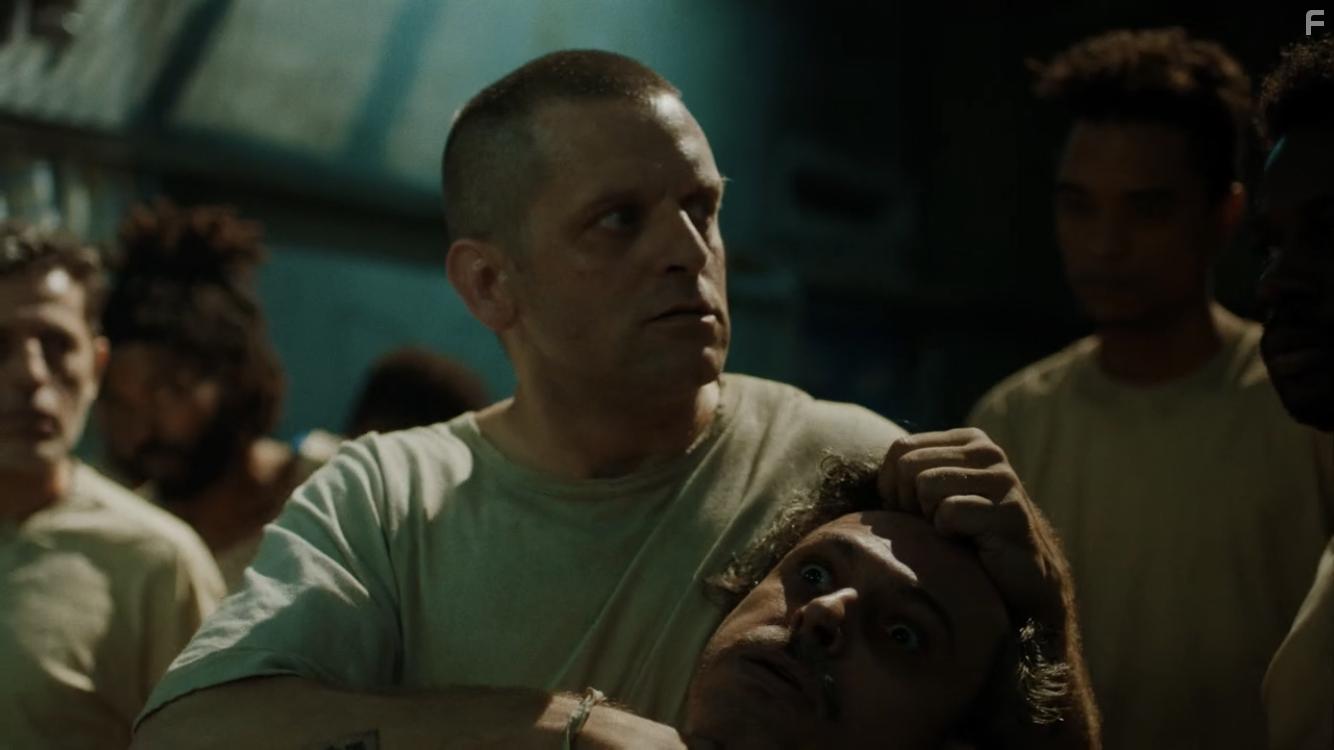 Otavio Linhares in Carcereiros (2017)