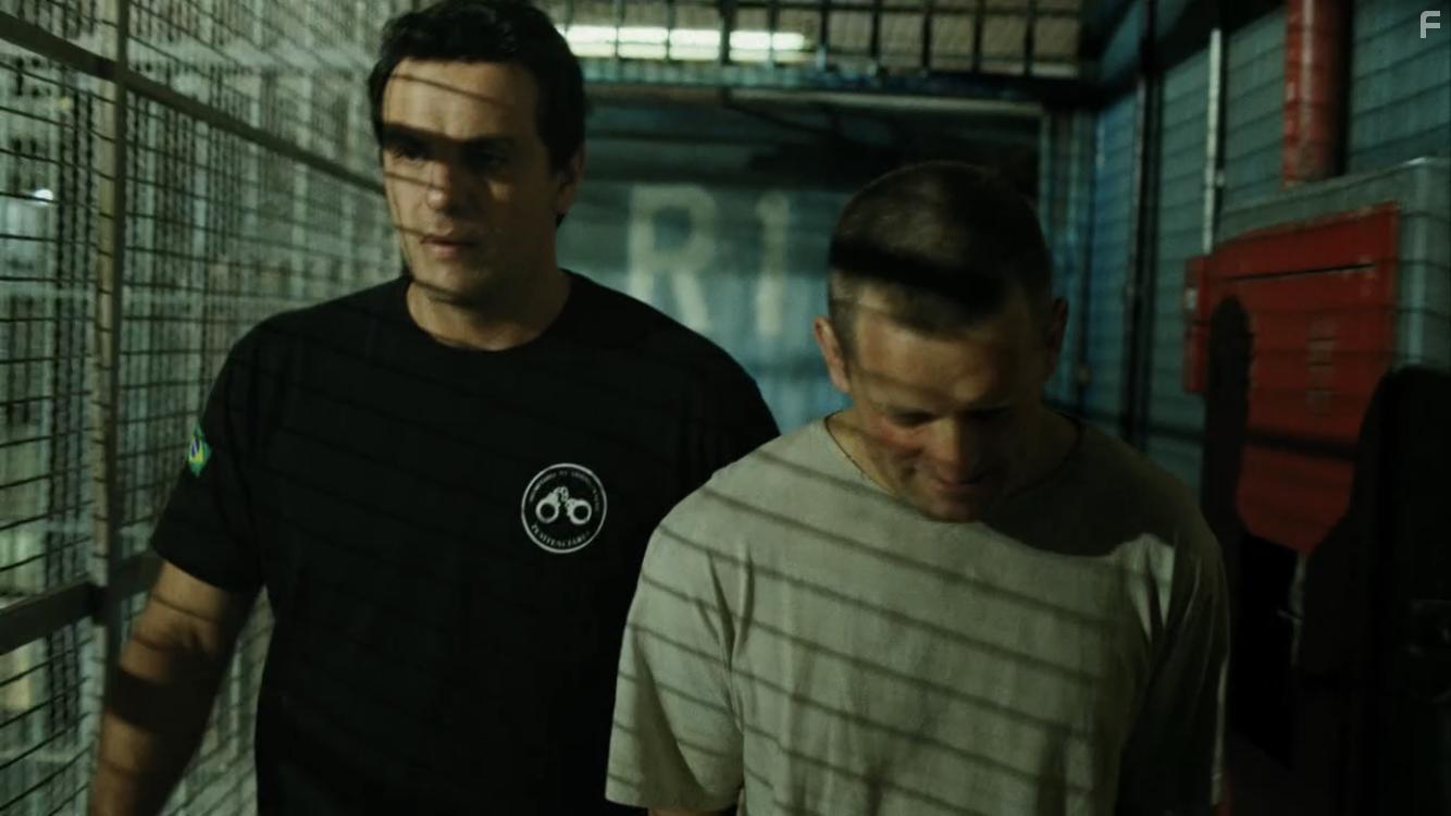 Otavio Linhares in Carcereiros (2017)