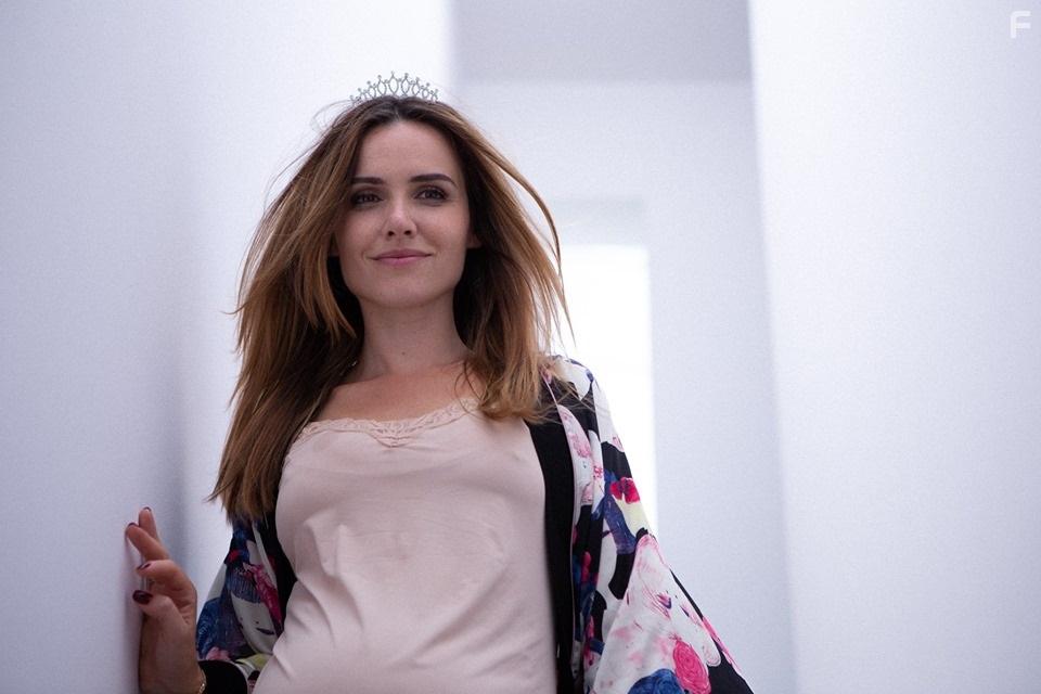 Marta Zmuda Trzebiatowska in Mowa ptakw (2019)