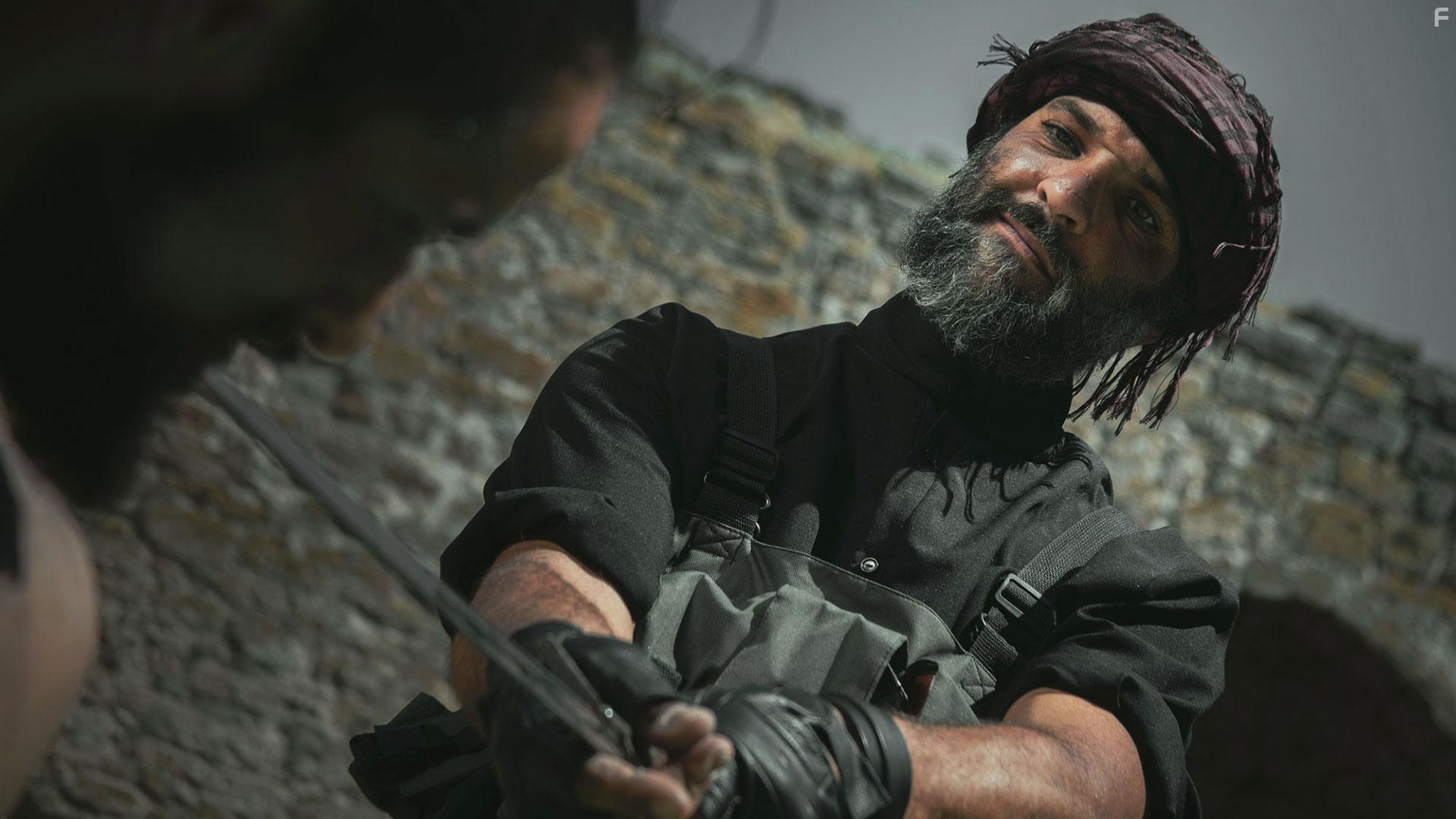 Morad Azzaaoui in Heroes and Cowards (2019)