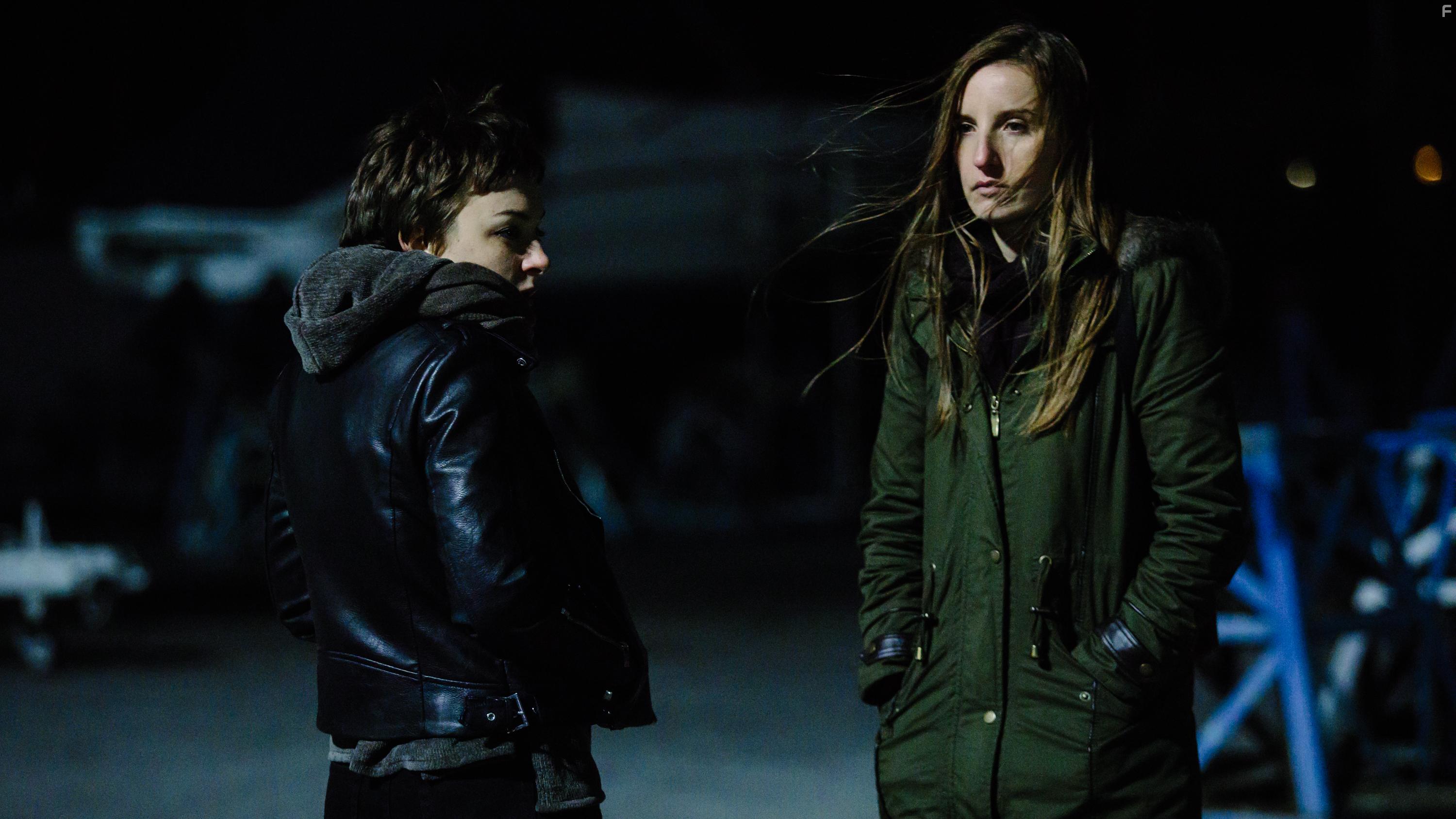 Ursa Menart and Liza Marijina in Polsestra (2019)