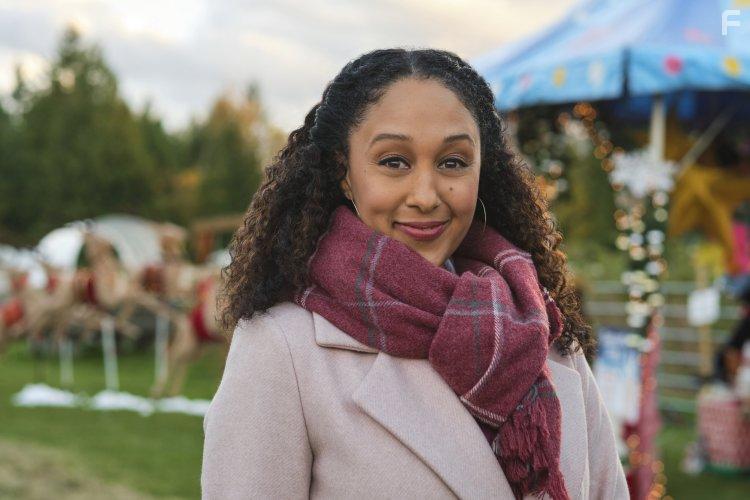 Tamera Mowry-Housley in Christmas Comes Twice (2020)
