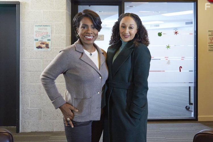 Tamera Mowry-Housley and Sheryl Lee Ralph in Christmas Comes Twice (2020)