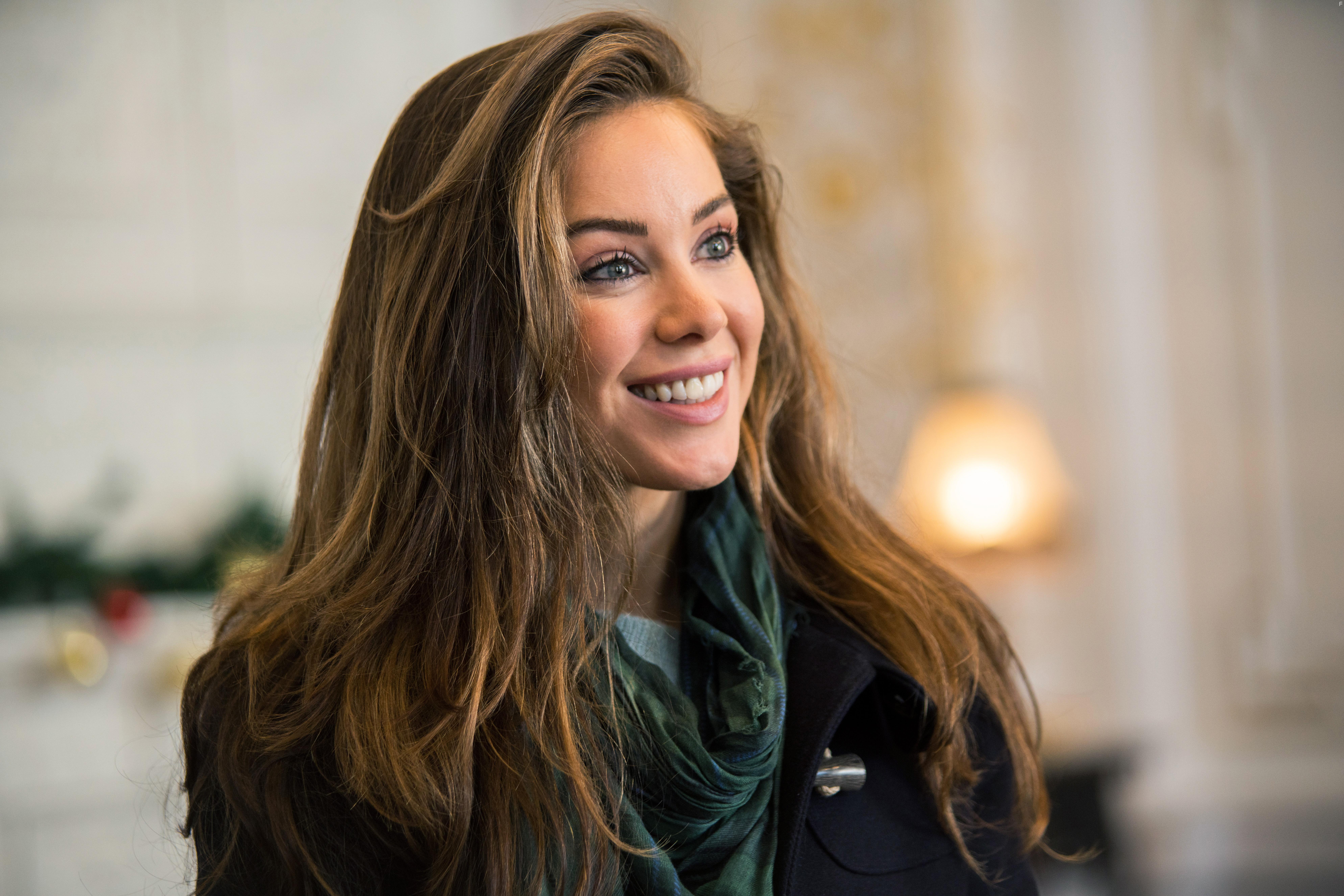 Roxanne McKee in Picture Perfect Royal Christmas (2020)