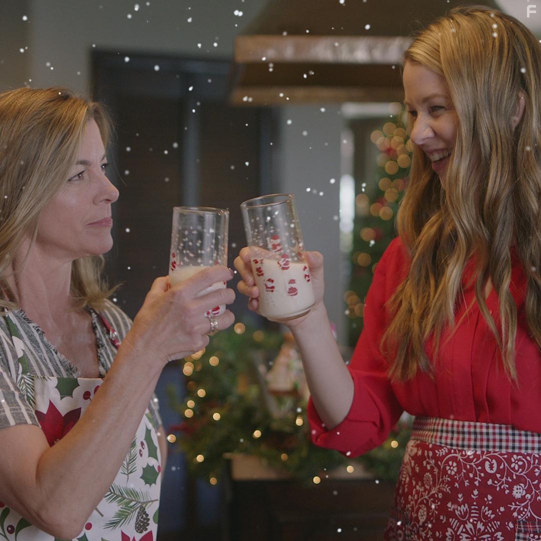 Cynthia Gibb and Kim Shaw in Christmas on the Menu (2020)