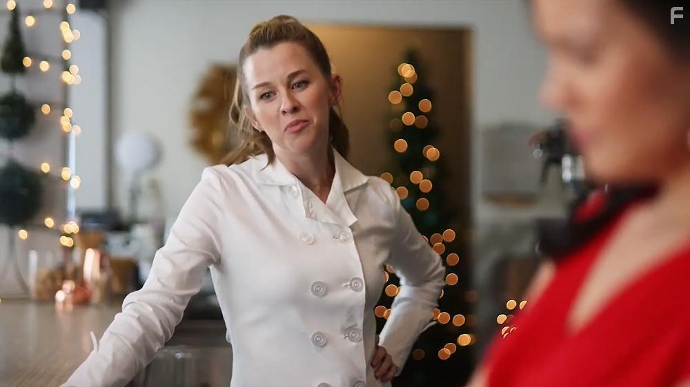 Kim Shaw in Christmas on the Menu (2020)