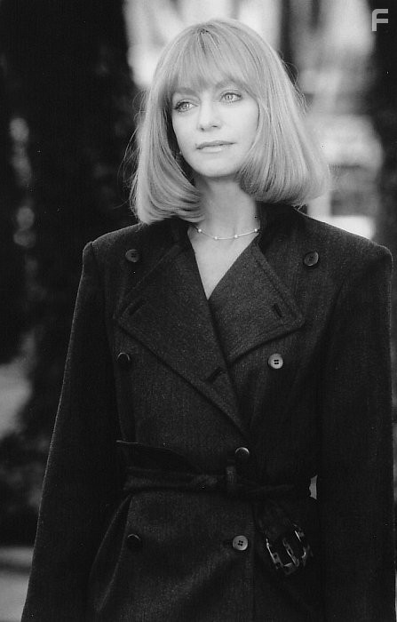 Goldie Hawn in Приезжие (1999)