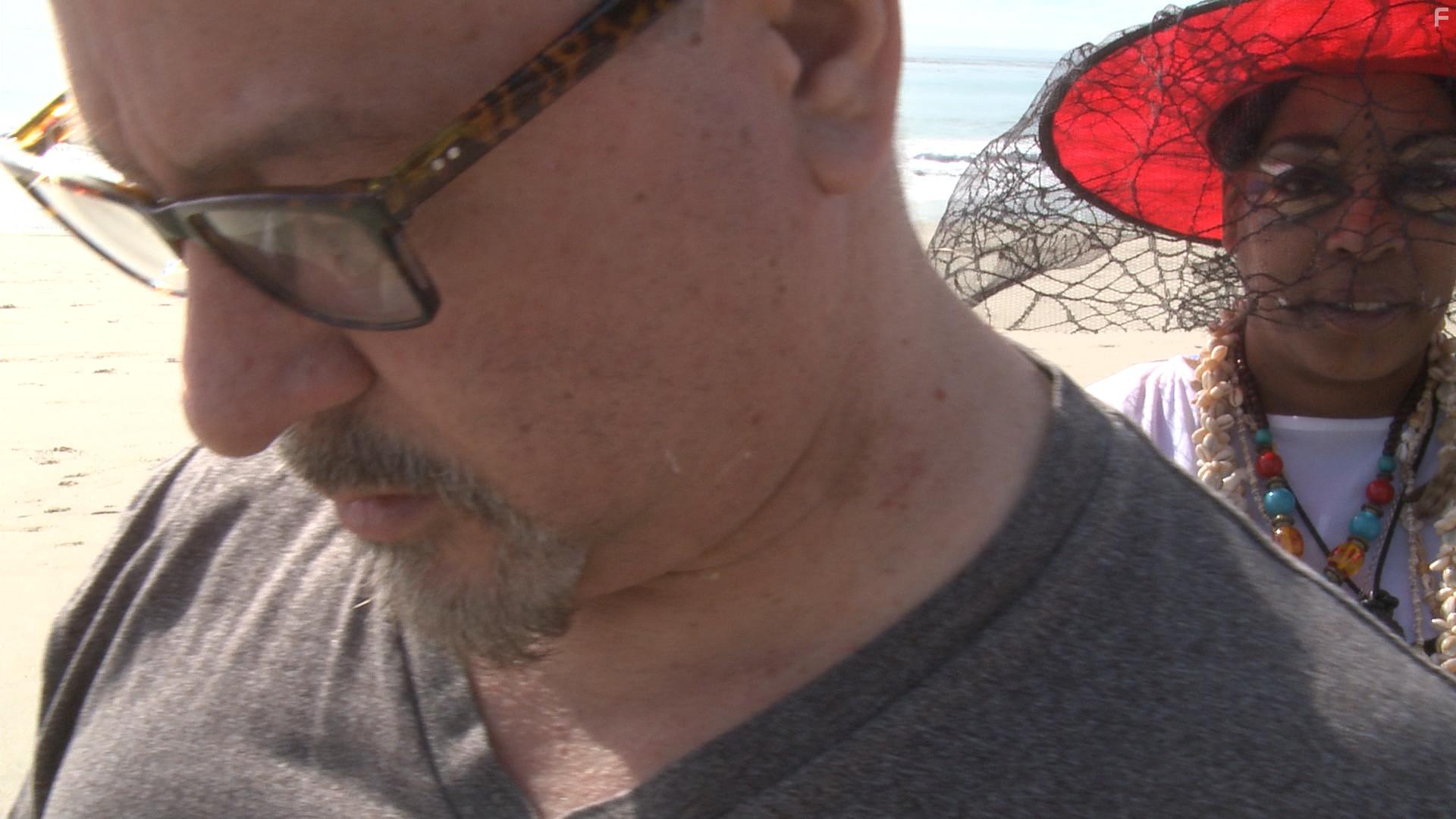 Salvatore Sebergandio and Doyce Reed in The Inconsiderables: Last Exit Out of Hollywood (2020)