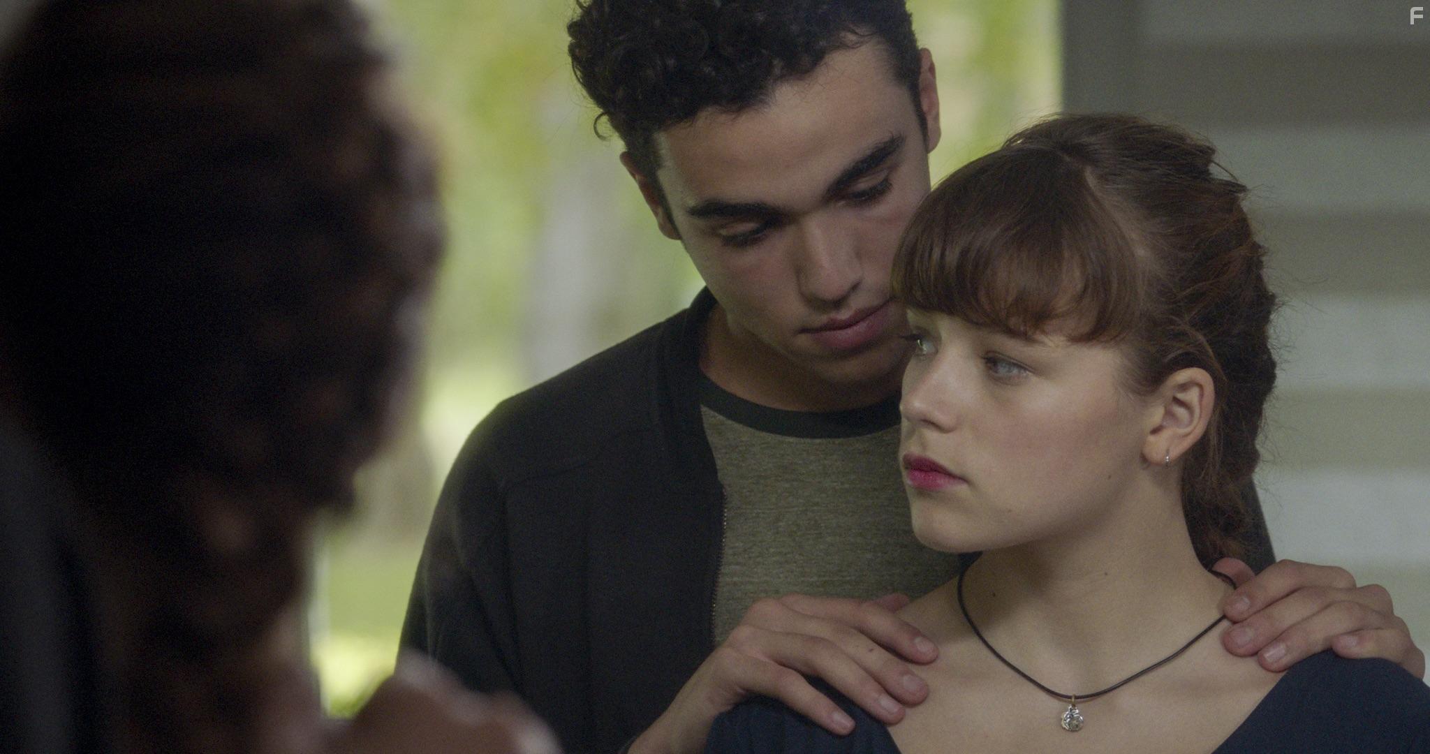 Carl Malapa and Lonie Souchaud in La fort de mon pre (2019)