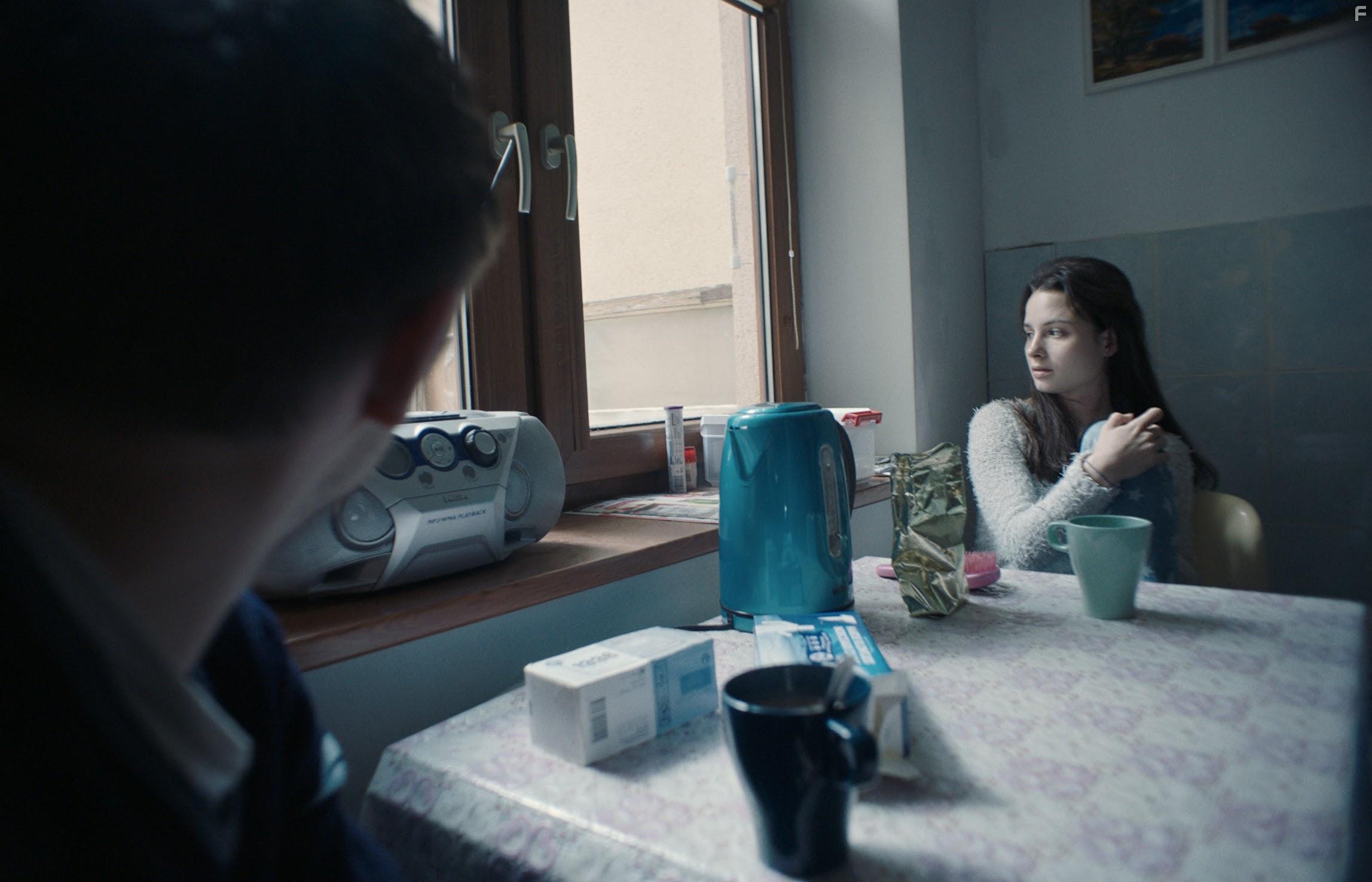 Anna Prchniak in Oleg (2019)