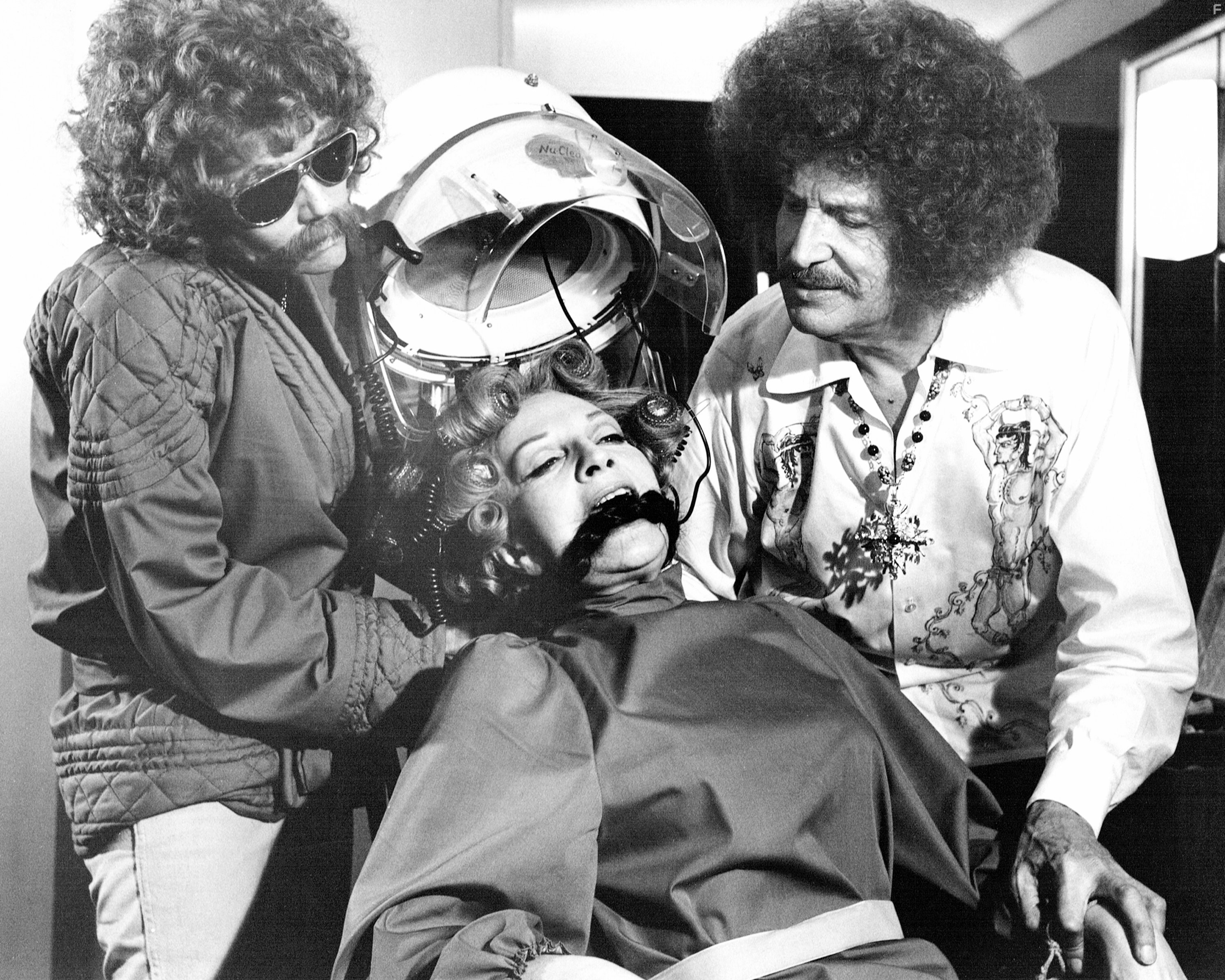 Vincent Price, Coral Browne, and Dennis Price in Театр крови (1973)