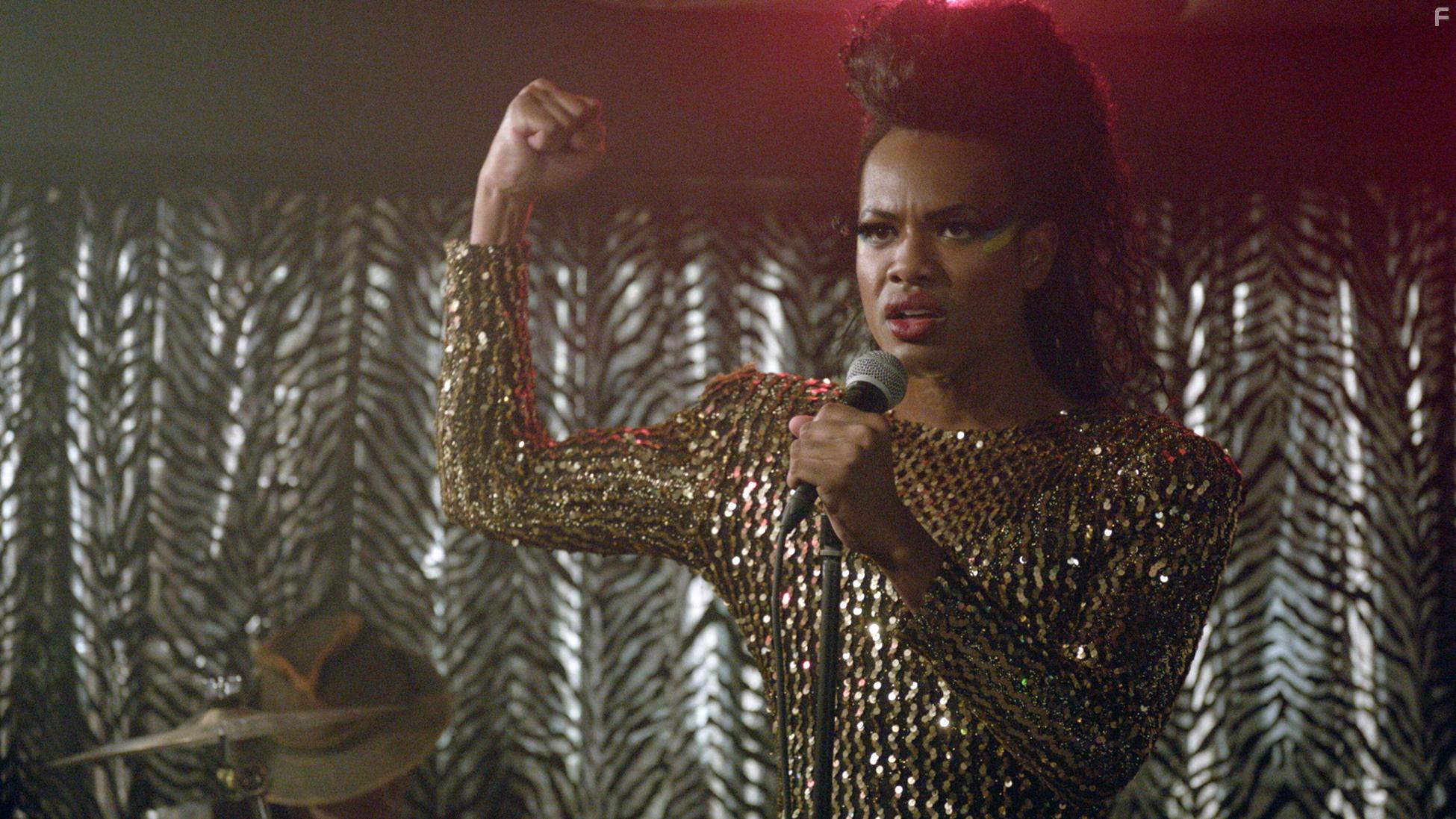 Martin L. Washington Jr. in Alaska Is a Drag (2017)