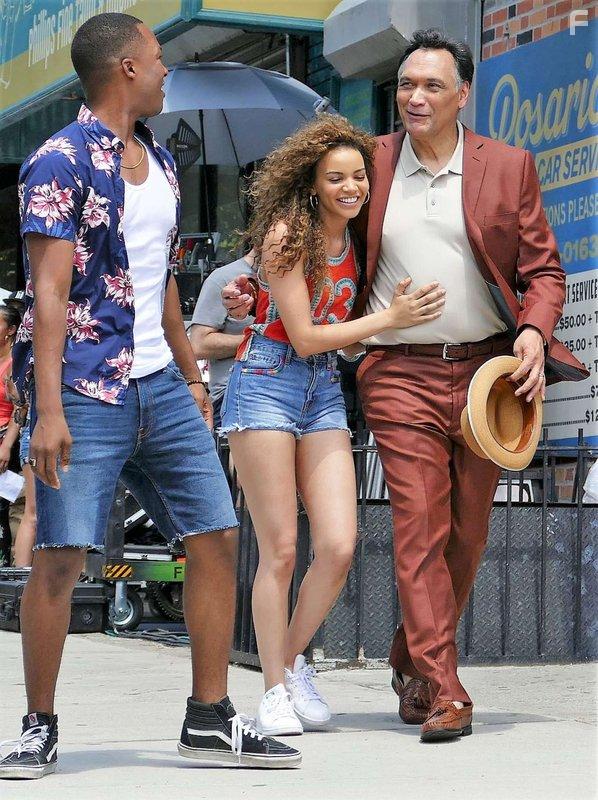 Jimmy Smits, Corey Hawkins, and Leslie Grace in In the Heights (2021)