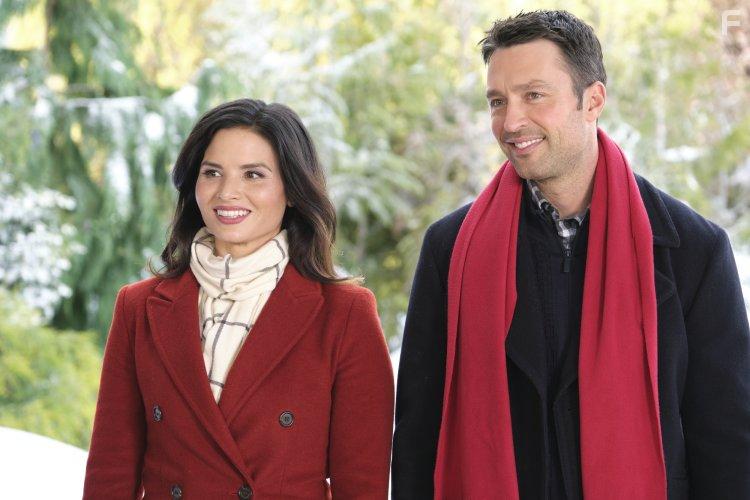 Katrina Law and Carlo Marks in Christmas with the Darlings (2020)