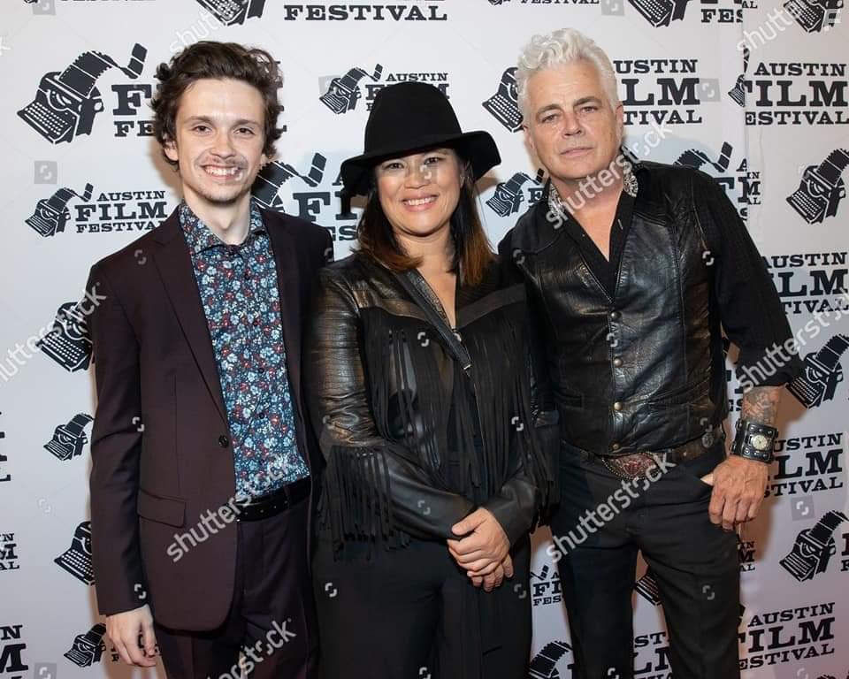 Liam Booth, Diane Paragas, Dale Watson - Austin priemere "Yellow Rose"